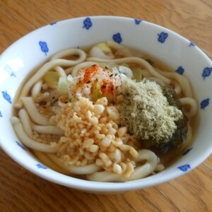 とろ昆天かすうどん